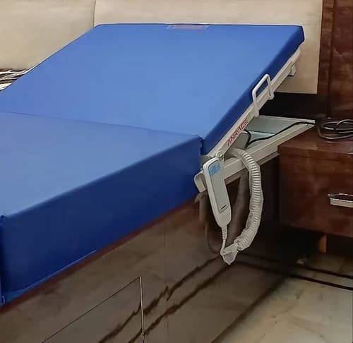 MP520 Hospital Bed and Mattress